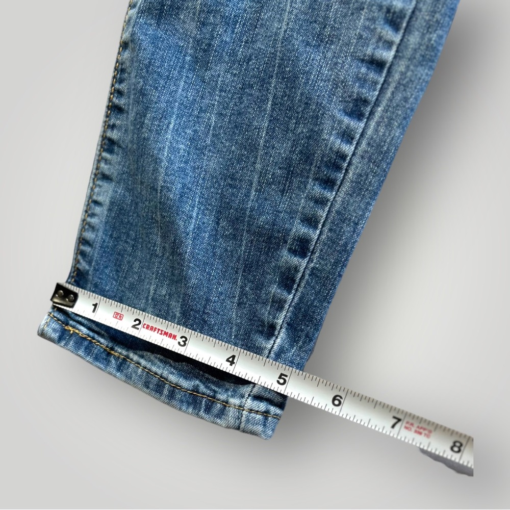 Denizen from Levi’s Low Rise Distressed Jeggings 15 - Picture 4 of 16